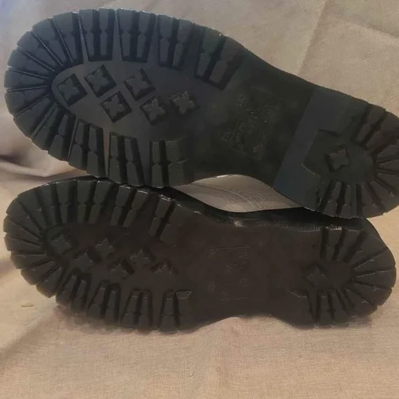 Dr. Martens NEW White SINCLAIR Boots ( US SIZE 9 ) - Picture 6 of 6